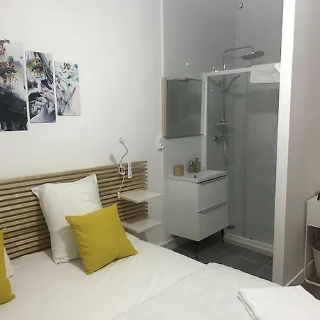 Hyper Centre Parking + Calme + 50m Du Blvrd