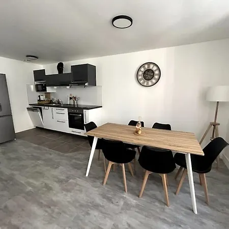 Apartment Hyper Centre Parking + Calme + 50m Du Blvrd *