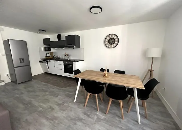 Διαμέρισμα Hyper Centre Parking + Calme + 50m Du Blvrd *