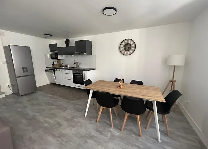 Hyper Centre Parking + Calme + 50m Du Blvrd * Cahors